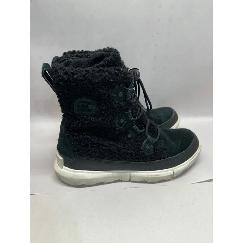 Sorel Women's Explorer Joan Cozy Winter Boots in Black/White Women's Size 6
